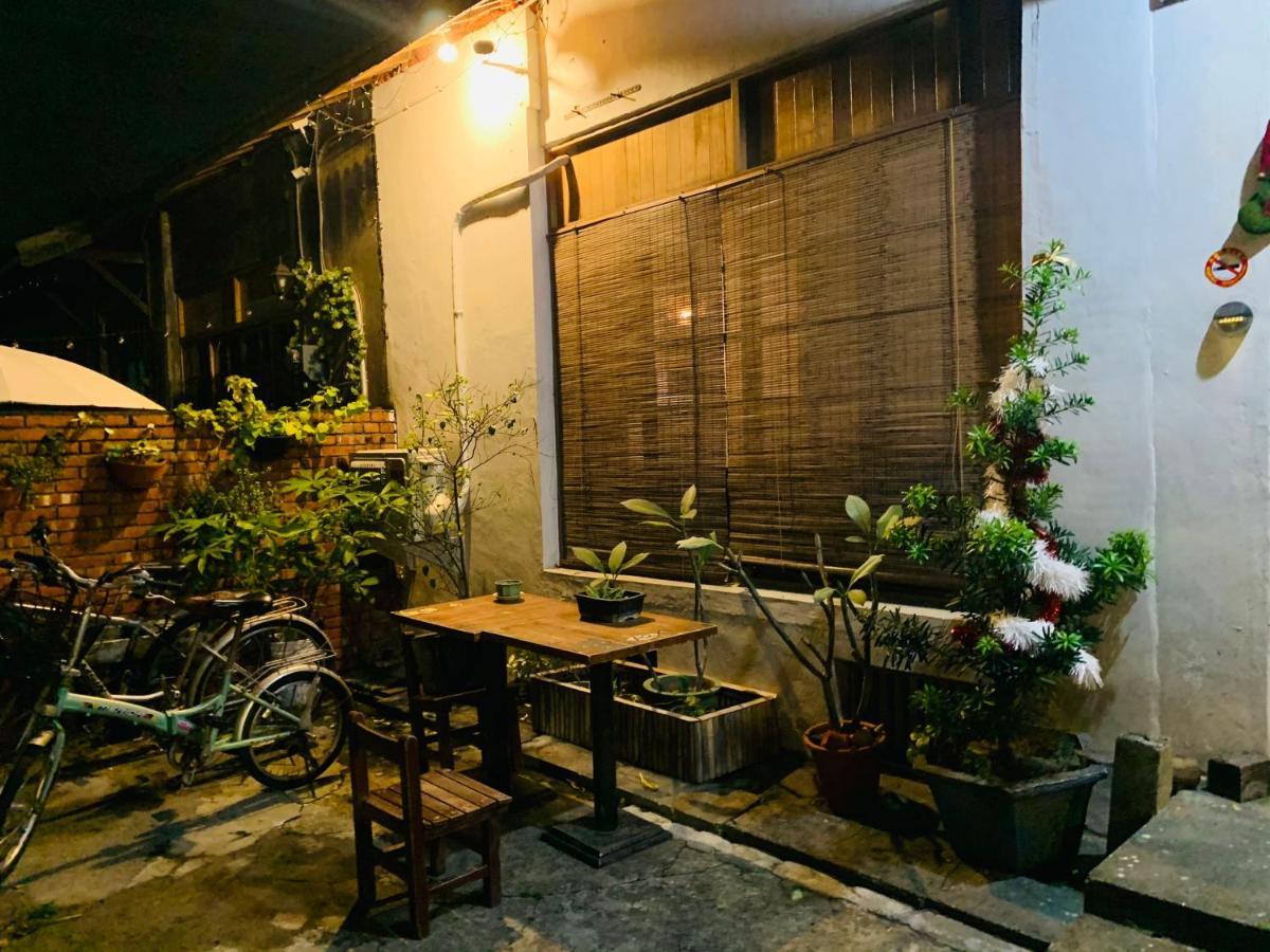鳳山79背包客 Fengshan No 79 Backpacker Cao Hùng Ngoại thất bức ảnh